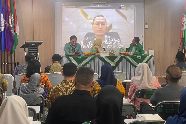 Unismuh Luwuk Banggai Gelar Bimtek Kurikulum OBE-STEAM Bersama Pakar Nasional